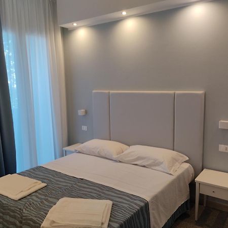 Hotel Caravel Park Ρίμινι Εξωτερικό φωτογραφία