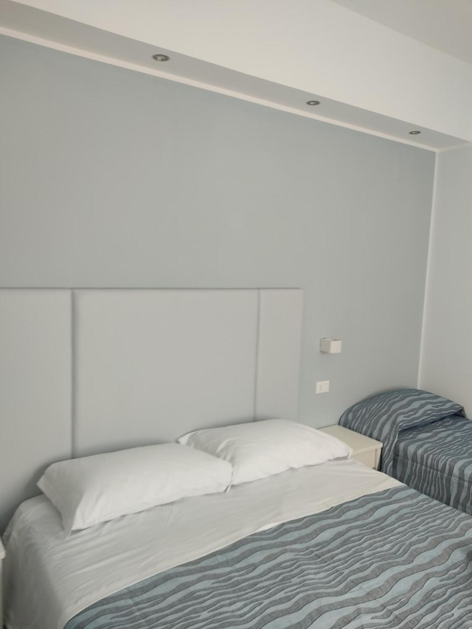 Hotel Caravel Park Ρίμινι Εξωτερικό φωτογραφία